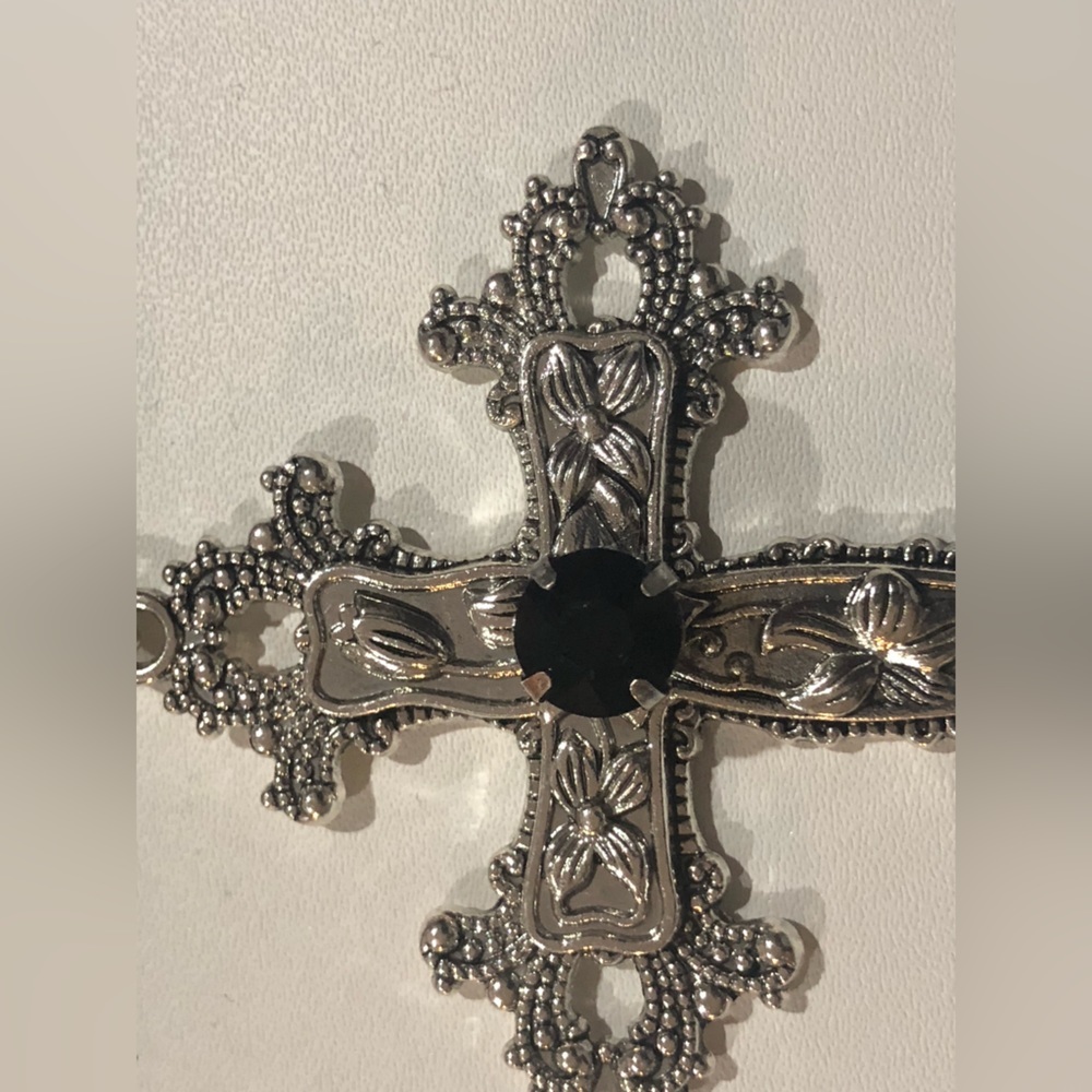 Black velvet strap black onyx look silver cross 13”‎ goth mystical choker new - Picture 9 of 10